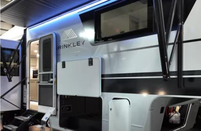 Brinkley RV Model Specifications and Features