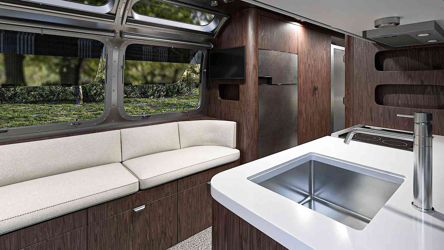 What Is Newmar RV Known For