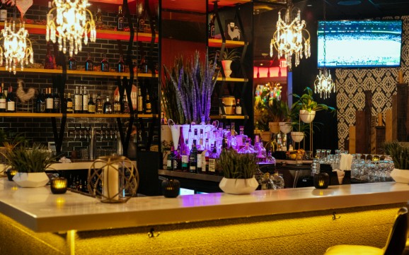 From Roman Taverns to Saxon Alehouses