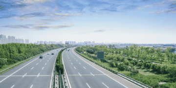 How Highway Driving Impacts Vehicle Appearance
